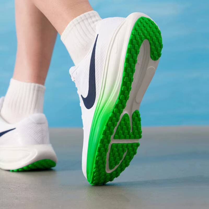 أحذية رياضية نايكي بيضاء وخضرا - مراجعة Men'S Shoes Green And White وسعره