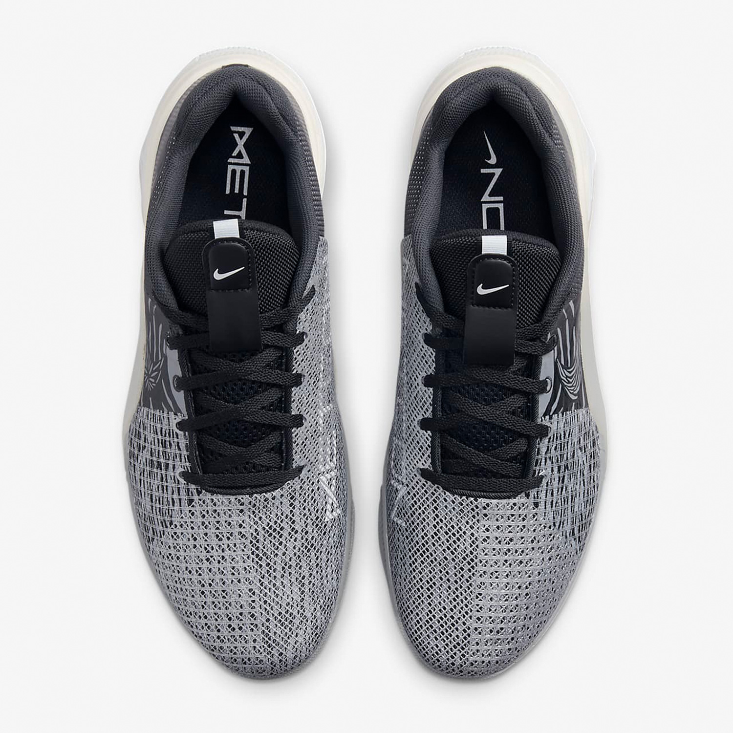 حذاء تدريب مبطن للرجال من Nike - مراجعة Men'S Shoes In Nike وسعره