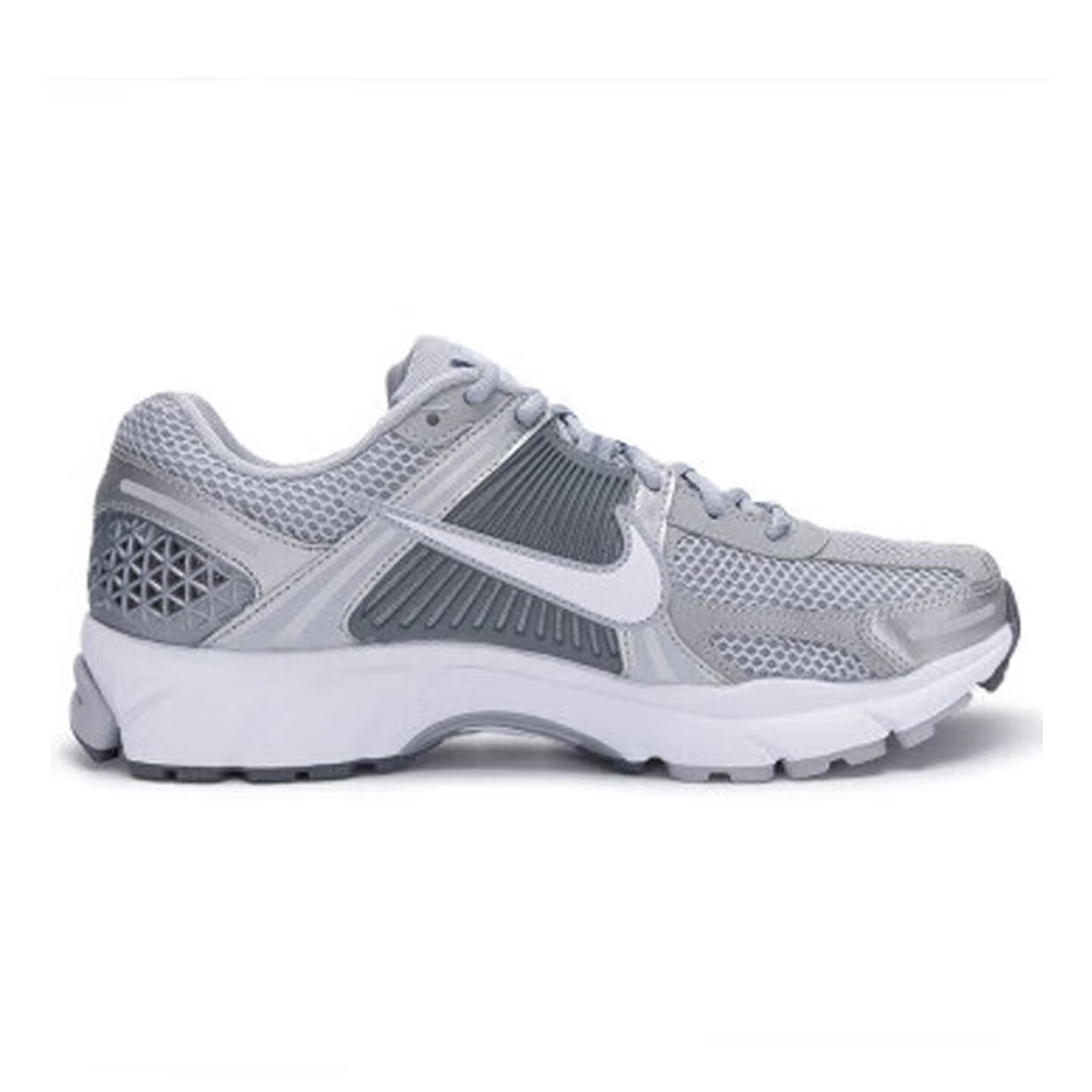 حذاء الجري Nike Zoom Vomero 5  - مراجعة Men'S Shoes In Nike وسعره